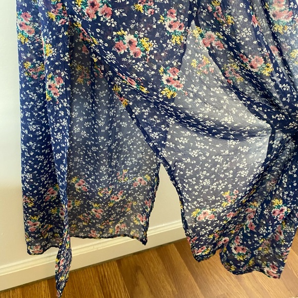 Dress - Picture 4 of 7